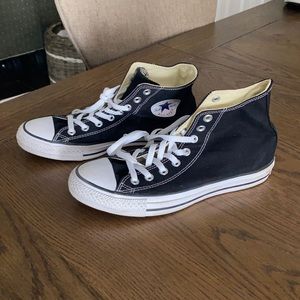 Converse chuck taylor high top-like new